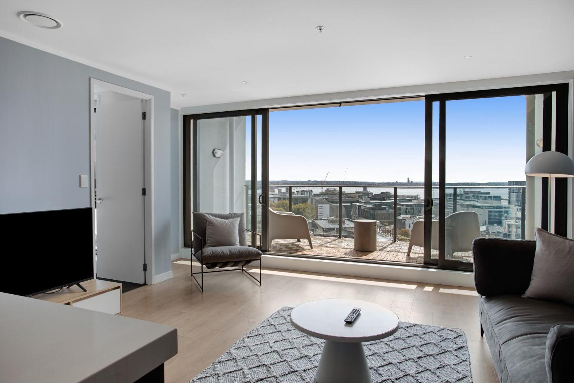 Skyline Serenade Apt With Skycity View And Parking Auckland Eksteriør billede